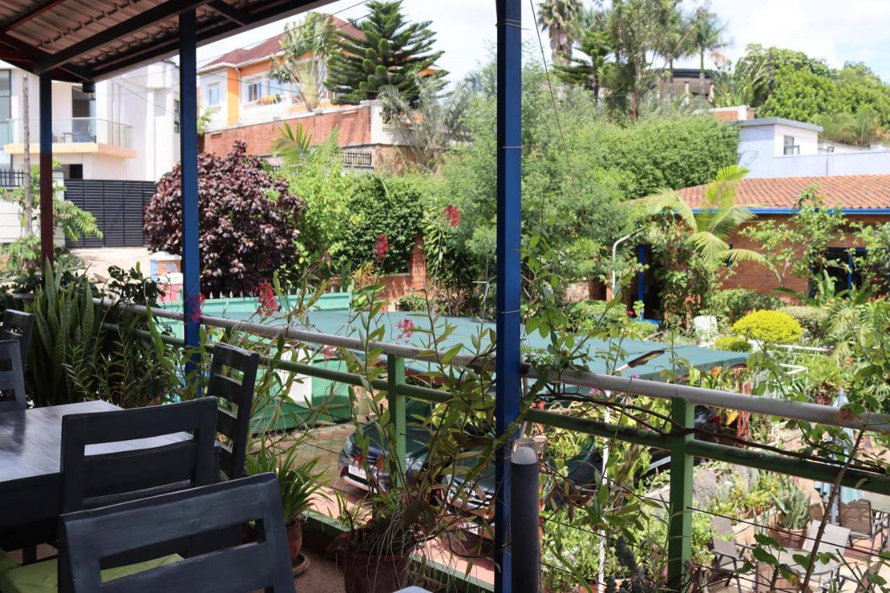 Umusambi B&B คิกาลี ภายนอก รูปภาพ