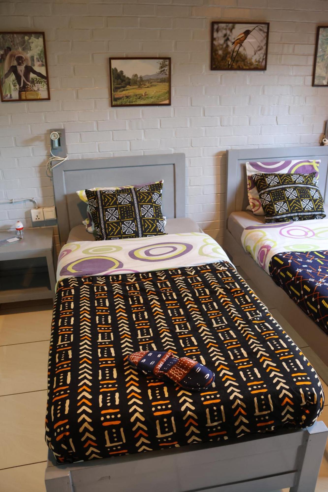 Umusambi B&B คิกาลี ภายนอก รูปภาพ