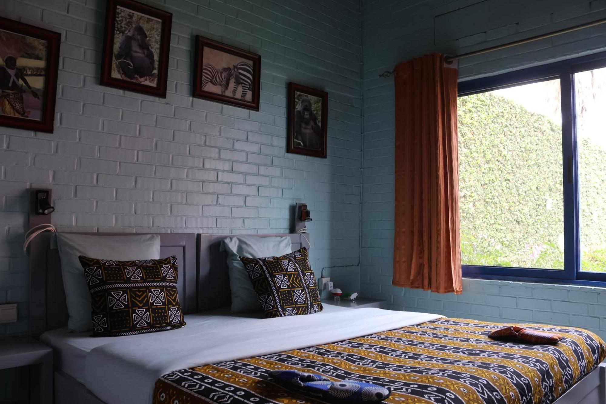 Umusambi B&B คิกาลี ภายนอก รูปภาพ