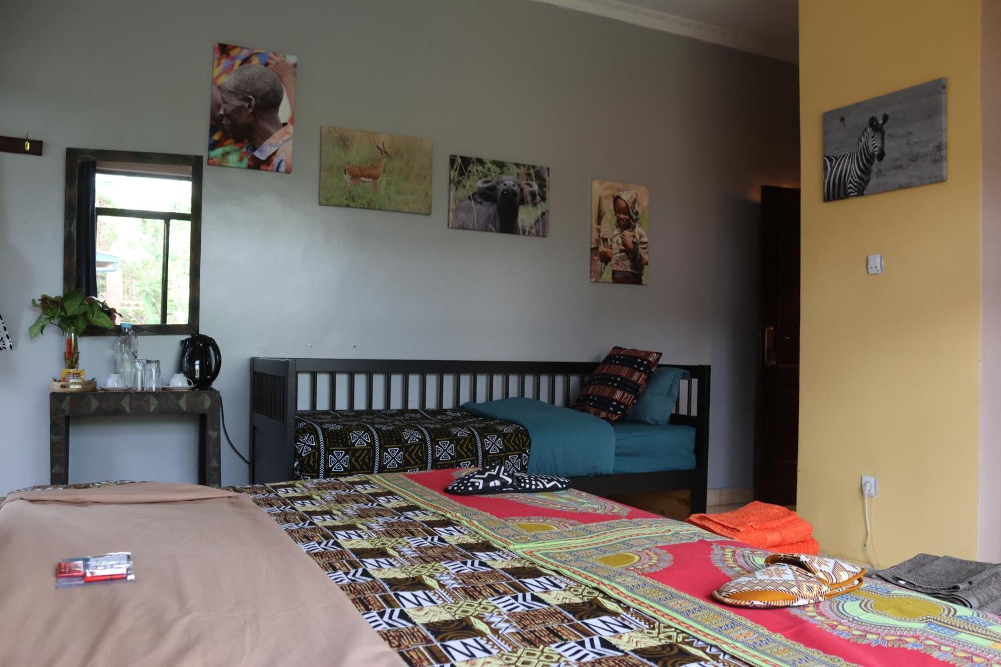 Umusambi B&B คิกาลี ภายนอก รูปภาพ